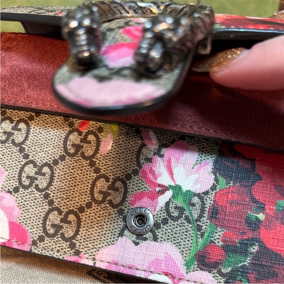 Gucci GG Blooms Dionysus Chain Shoulder Bag - Picture 3 of 15